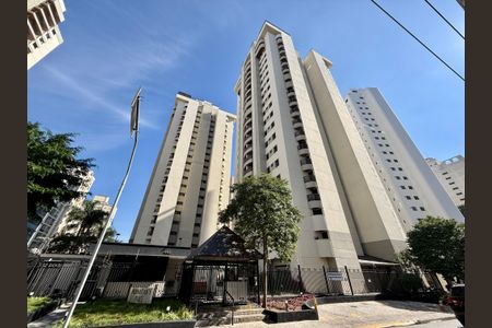 Apartamento à venda com 94m², 2 quartos e 1 vagaFachada 