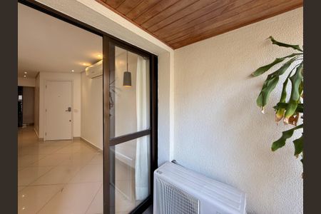 Apartamento à venda com 94m², 2 quartos e 1 vagaSacada