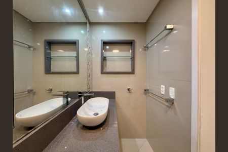 Apartamento à venda com 94m², 2 quartos e 1 vagaBanheiro Suíte 1