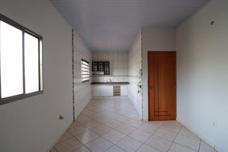 Sala de casa para alugar com 1 quarto, 85m² em Vila Virginia, Ribeirão Preto
