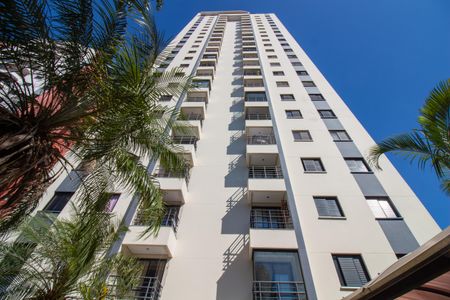 Apartamento à venda com 70m², 3 quartos e 2 vagasFachada