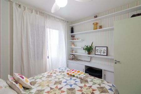 Apartamento à venda com 70m², 3 quartos e 2 vagasQuarto 2 - Suíte