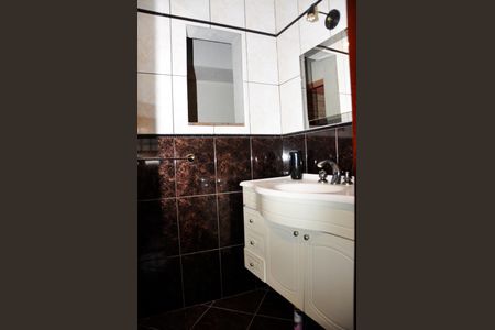 Casa para alugar com 559m², 4 quartos e 10 vagasDetalhe - Suíte