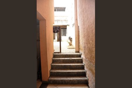 Casa para alugar com 559m², 4 quartos e 10 vagasDetalhe - Escada Externa