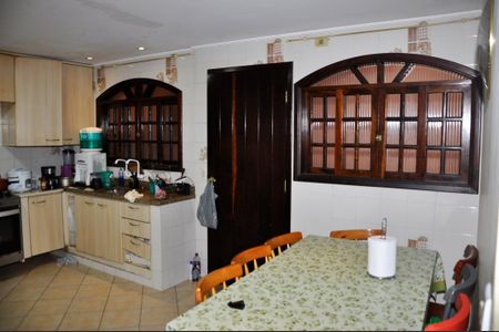 Casa para alugar com 559m², 4 quartos e 10 vagasDetalhe - Sala e Sala de Jantar