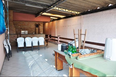 Casa para alugar com 559m², 4 quartos e 10 vagasDetalhe - Varanda com Churrasqueira