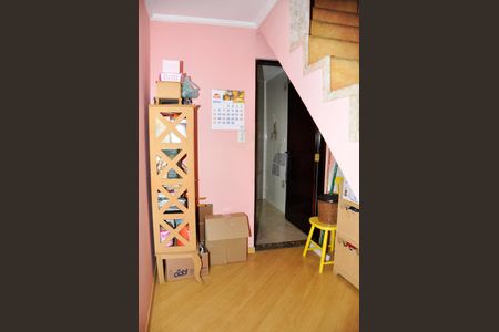 Casa para alugar com 559m², 4 quartos e 10 vagasDetalhe - Hall Quarto 01 com Suíte