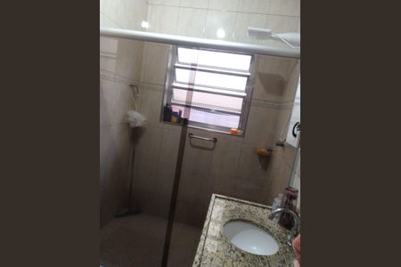 Casa à venda com 132m², 3 quartos e 2 vagasBanheiro