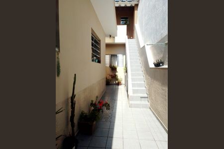 Casa à venda com 132m², 3 quartos e 2 vagasÁrea externa