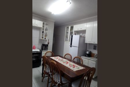Casa à venda com 132m², 3 quartos e 2 vagasCozinha