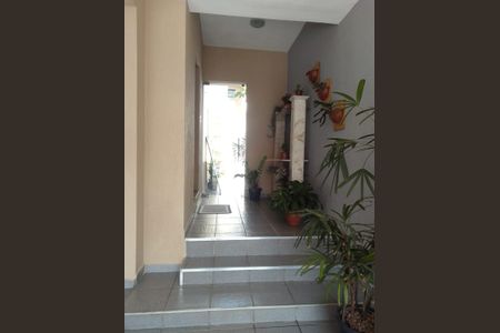 Casa à venda com 132m², 3 quartos e 2 vagasÁrea externa