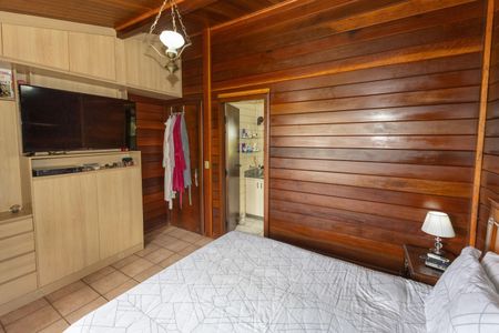 Casa de condomínio à venda com 2100m², 4 quartos e 3 vagasSuíte 1