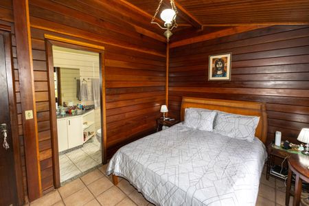 Casa de condomínio à venda com 2100m², 4 quartos e 3 vagasSuíte 1