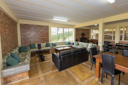 Casa de condomínio à venda com 2100m², 4 quartos e 3 vagasSala 1