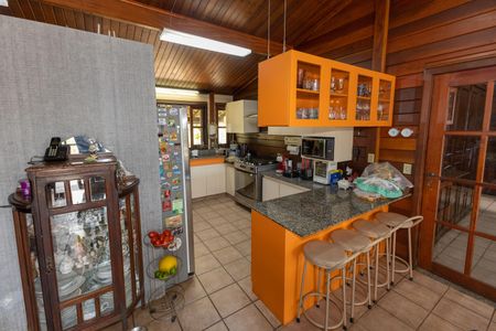 Casa de condomínio à venda com 2100m², 4 quartos e 3 vagasCozinha