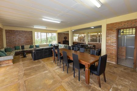 Casa de condomínio à venda com 2100m², 4 quartos e 3 vagasSala 1