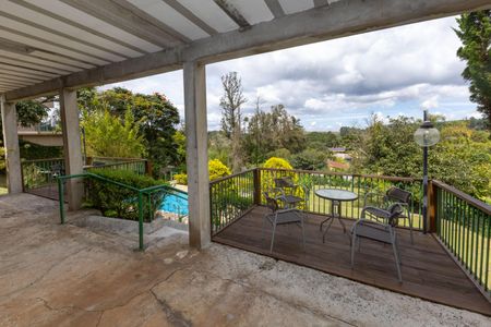 Casa de condomínio à venda com 2100m², 4 quartos e 3 vagasVaranda