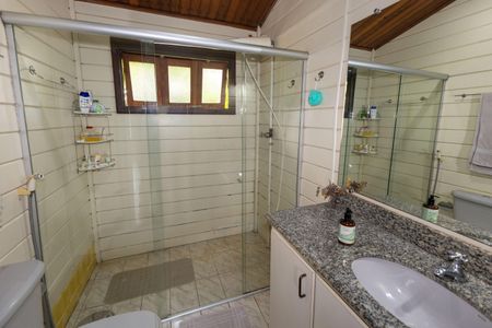 Casa de condomínio à venda com 2100m², 4 quartos e 3 vagasBanheiro 2