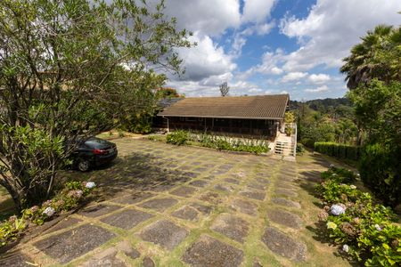 Casa de condomínio à venda com 2100m², 4 quartos e 3 vagasQuintal