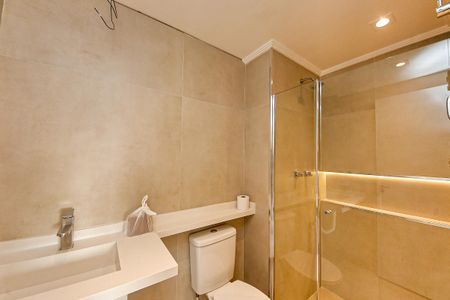 Apartamento para alugar com 39m², 2 quartos e sem vagaBanheiro - Móveis Planejados chegando em breve: Armário embaixo da pia