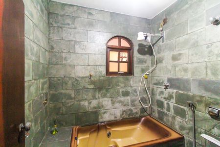 Casa à venda com 150m², 2 quartos e 2 vagasBanheiro da Suíte