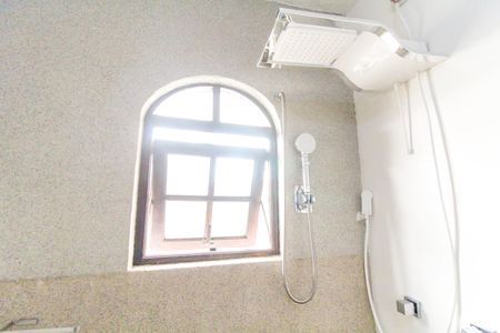 Casa à venda com 150m², 2 quartos e 2 vagasBanheiro 2