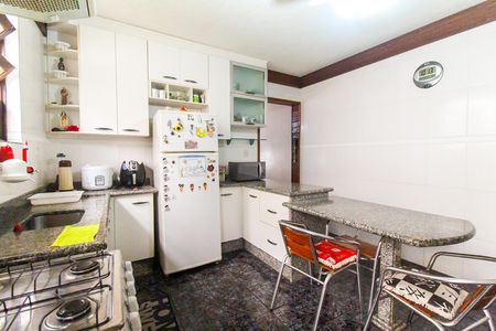 Casa à venda com 150m², 2 quartos e 2 vagasCozinha