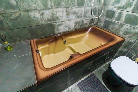 Casa à venda com 150m², 2 quartos e 2 vagasBanheiro da Suíte