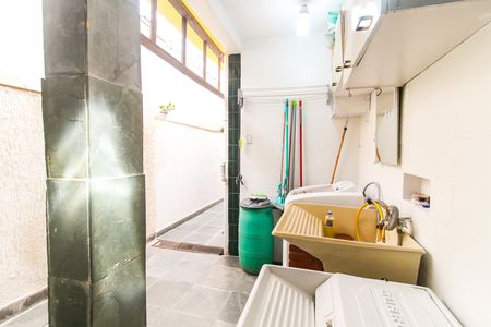Casa à venda com 150m², 2 quartos e 2 vagasÁrea de Serviço