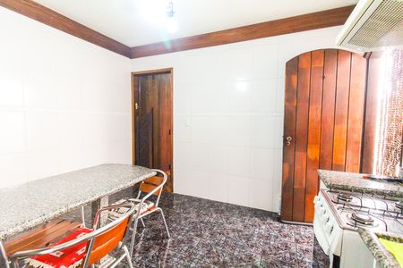 Casa à venda com 150m², 2 quartos e 2 vagasCozinha