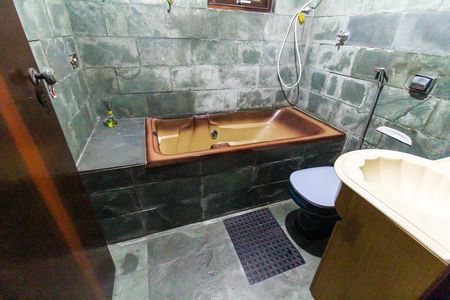 Casa à venda com 150m², 2 quartos e 2 vagasBanheiro da Suíte