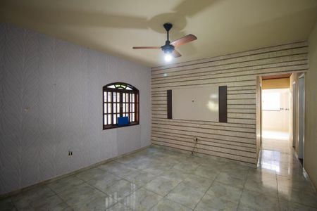 Casa para alugar com 80m², 3 quartos e 1 vagaSala