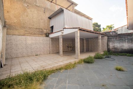 Casa para alugar com 80m², 3 quartos e 1 vagaÁrea de Serviço