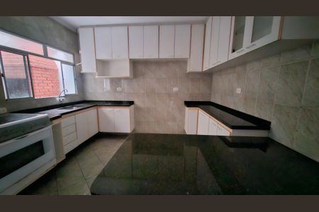 Casa à venda com 110m², 3 quartos e 1 vaga