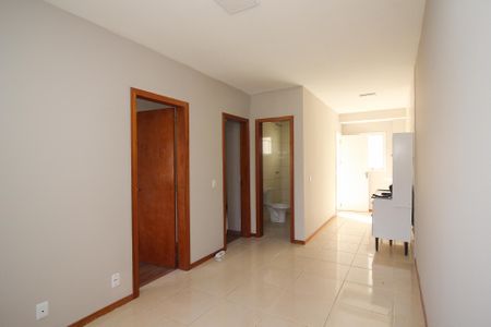 Casa de condomínio para alugar com 50m², 2 quartos e 1 vaga Casa de condomínio para alugar com 50m², 2 quartos e 1 vagaSala