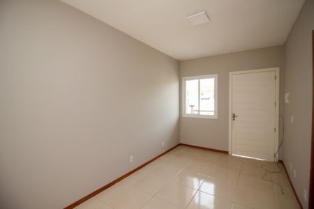 Sala de casa de condomínio para alugar com 2 quartos, 50m² em Hípica, Porto Alegre