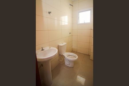 Casa de condomínio para alugar com 50m², 2 quartos e 1 vaga Casa de condomínio para alugar com 50m², 2 quartos e 1 vagaBanheiro