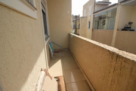 Casa de condomínio para alugar com 50m², 2 quartos e 1 vaga Casa de condomínio para alugar com 50m², 2 quartos e 1 vagaSacada