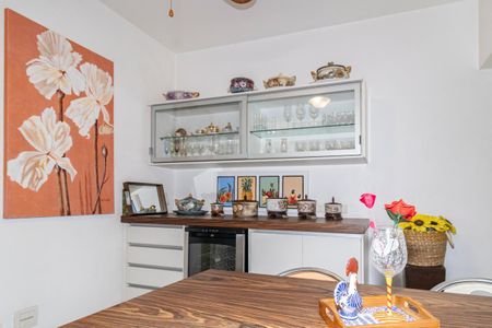 Apartamento para alugar com 208m², 4 quartos e 4 vagasCopa