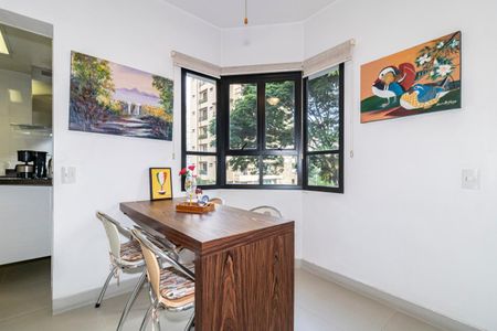 Apartamento para alugar com 208m², 4 quartos e 4 vagasCopa