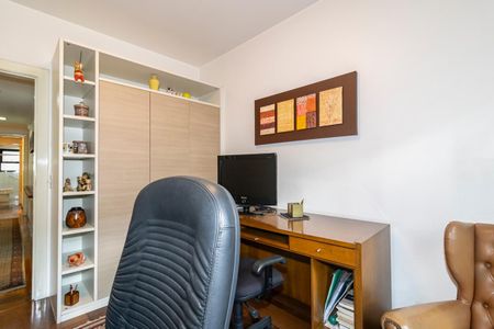 Apartamento para alugar com 208m², 4 quartos e 4 vagasEscritório