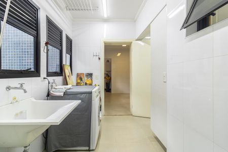 Apartamento para alugar com 208m², 4 quartos e 4 vagasÁrea de Serviço