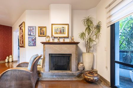 Sala de apartamento para alugar com 4 quartos, 208m² em Indianópolis, São Paulo