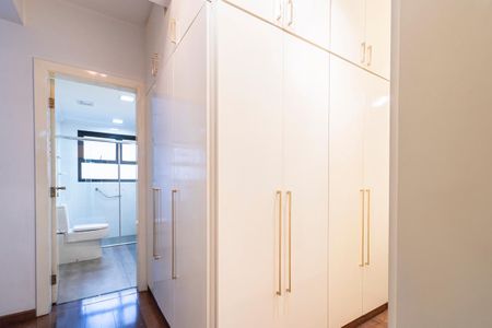 Apartamento para alugar com 208m², 4 quartos e 4 vagasCloset da Suíte 1