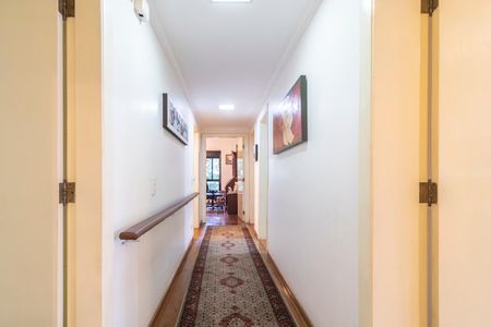 Apartamento para alugar com 208m², 4 quartos e 4 vagasCorredor