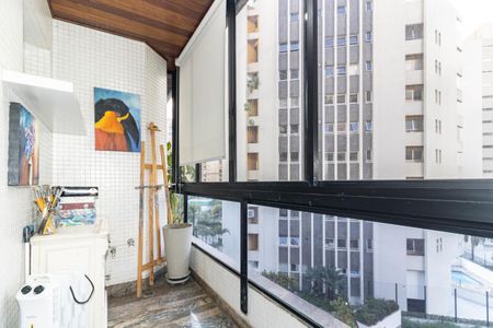 Apartamento para alugar com 208m², 4 quartos e 4 vagasVaranda da Suíte 1