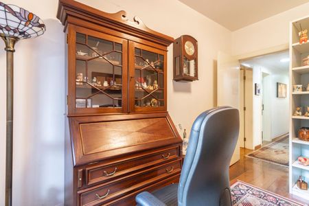 Apartamento para alugar com 208m², 4 quartos e 4 vagasEscritório