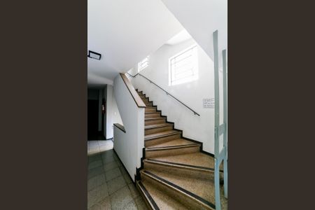 Apartamento para alugar com 90m², 3 quartos e 1 vagaEscada