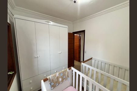 Casa à venda com 150m², 3 quartos e 2 vagasQuarto 2