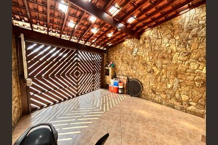 Casa à venda com 150m², 3 quartos e 2 vagasGaragem